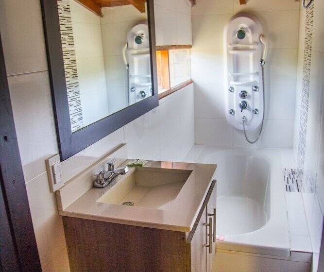 Семейный Номер, Finca Hotel Santo Tomas