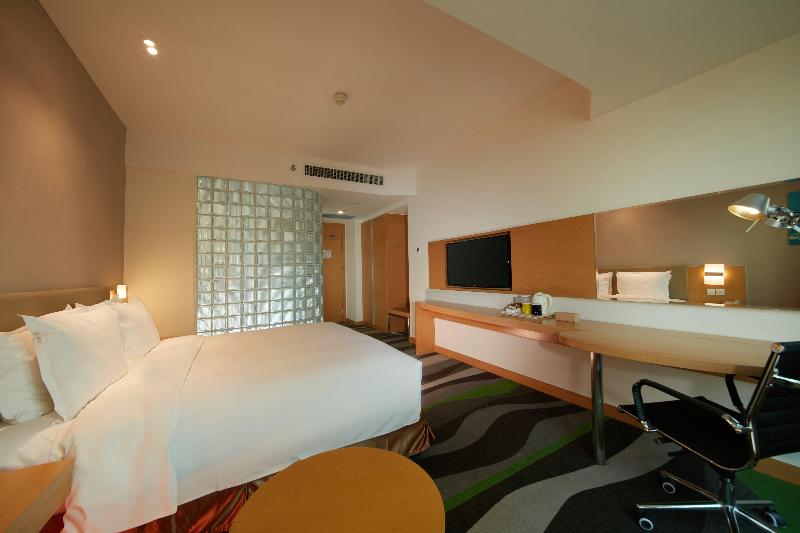 스탠다드 룸 킹사이즈 침대, Holiday Inn Express Tangshan Downtown, An Ihg