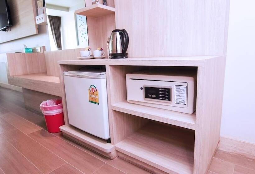 Номер Deluxe, Levana Pattaya Hotel   Sha Extra Plus