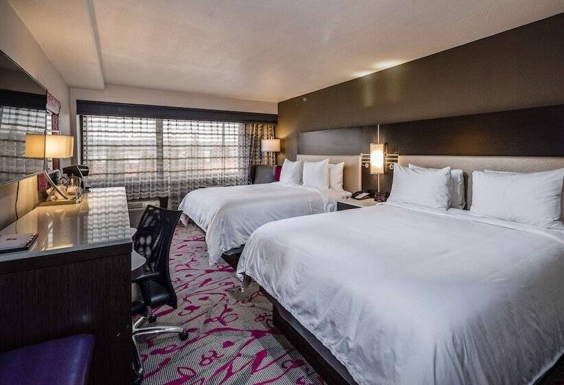 Номер Премиум, Radisson Hotel Oakland Airport