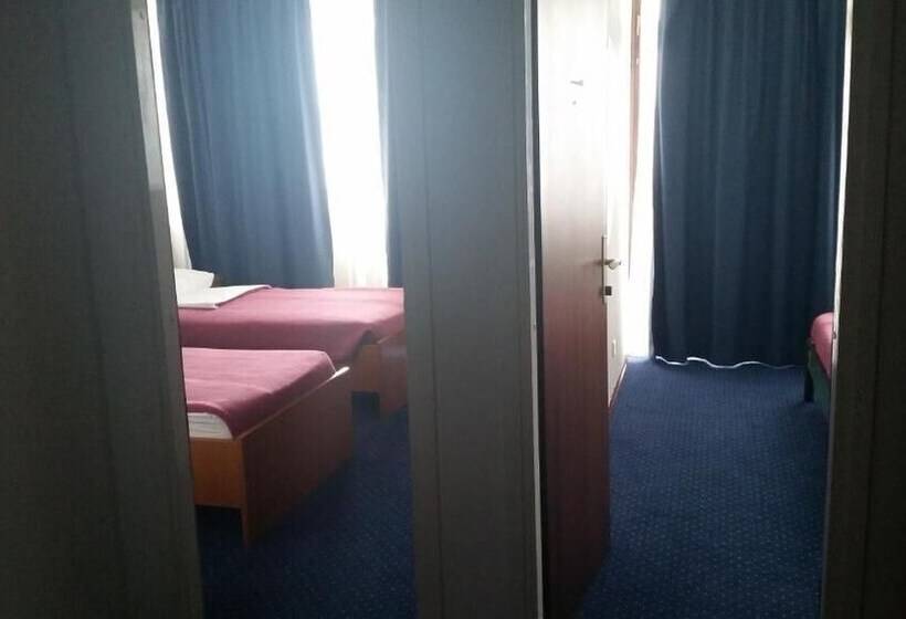 חדר משפחתי נוף לים, Zagreb
