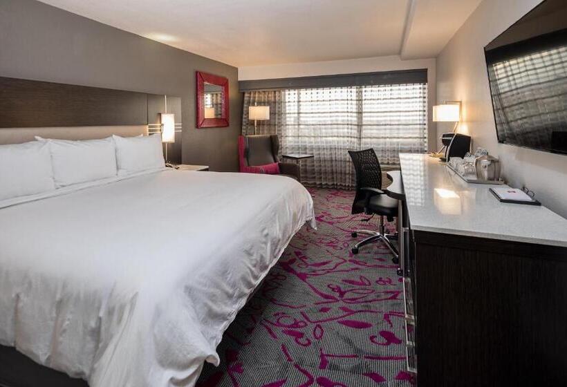 Номер Премиум, Radisson Hotel Oakland Airport