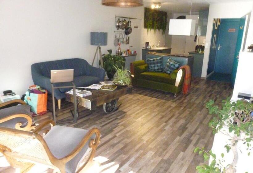 اتاق استاندارد با تخت بزرگ, 1 Chambre, 1 P'tit Dèj', 1 Sourire