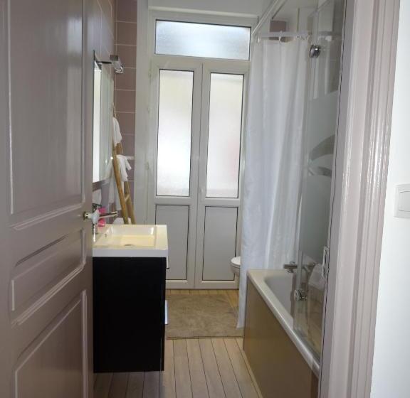 스탠다드 룸, Chambres Et Table D'hôtes La Belle Lensoise