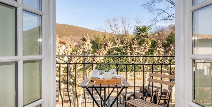 Номер Стандарт, Residence Alaïa