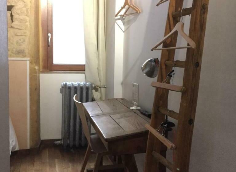 Номер Стандарт, Hôtel Le Boulevardier