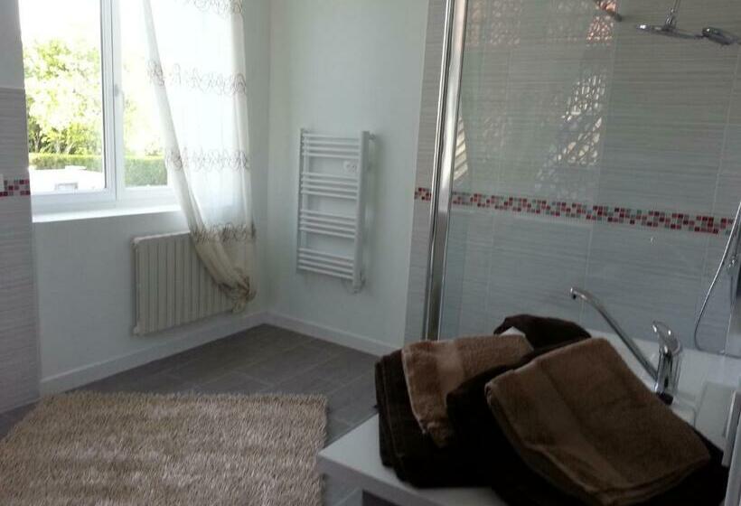 Номер Стандарт, Hôtel Le 6 3 Home Port En Bessin