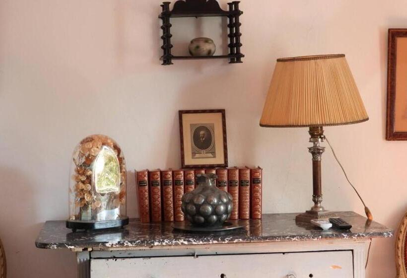 Quarto Estandar, La Nesquière Chambres D Hôtes