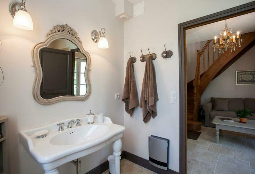Люкс Вид на Сад, Maison D Hôtes De Charme Les Bruhasses