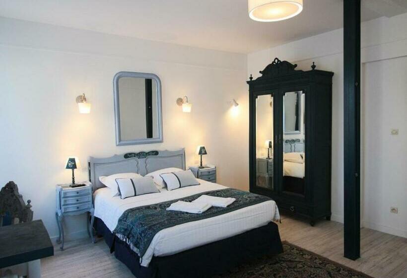 Номер Superior, Logis Hôtel & Restaurant Au Clos Paillé Charme & Caractère