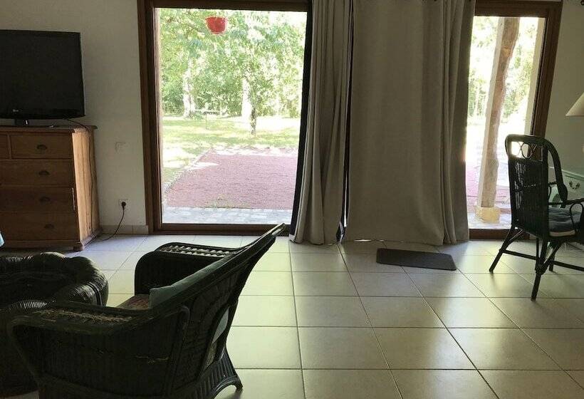 Люкс, La Ferme Aux Biches