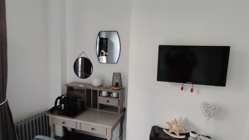 اتاق استاندارد با بالکن, La Villa 30