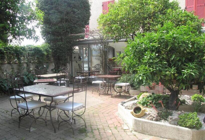标准间, Hôtel Les Orangers