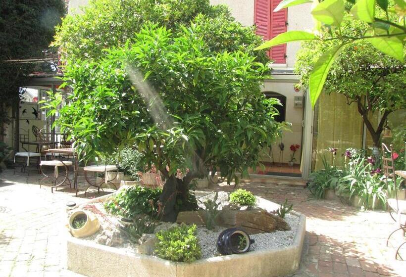 标准房带园景, Hôtel Les Orangers