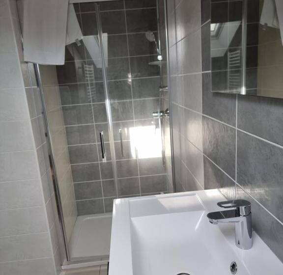 Дом 3 Спальни, Le Castel Guesthouse