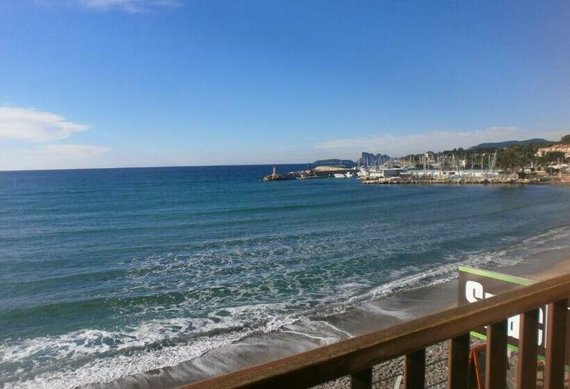 Номер Стандарт Вид на Море с Балконом, Hôtel Chanteplage