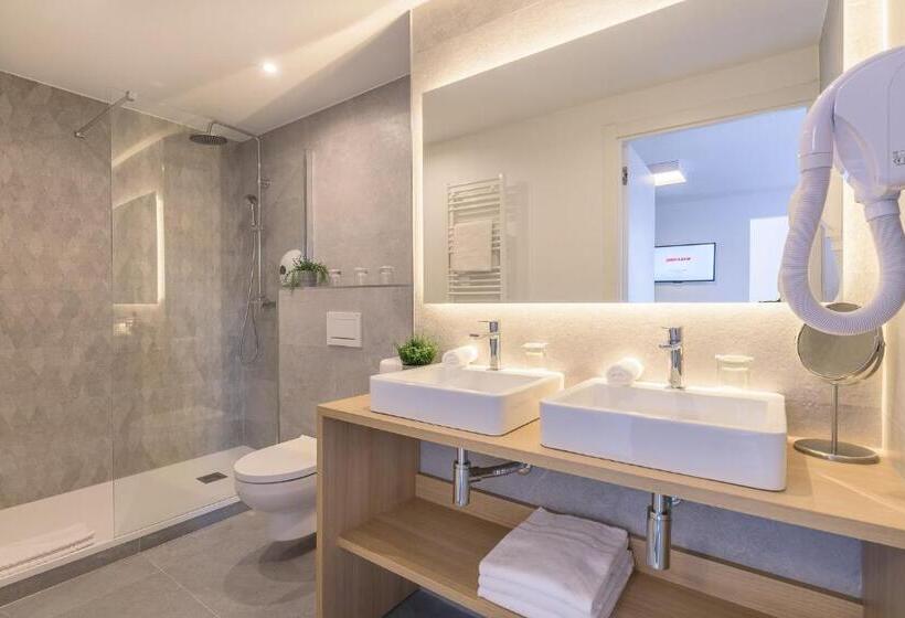 Семейный Номер Superior, Fasthôtel Biarritz Bidart Côte Basque   Un Hôtel Fh Collection
