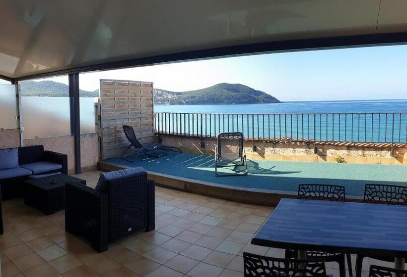 Трехместный Superior Вид на Море, Hôtel Chanteplage