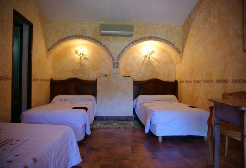 غرفة قياسية, Hôtel La Pierrerie