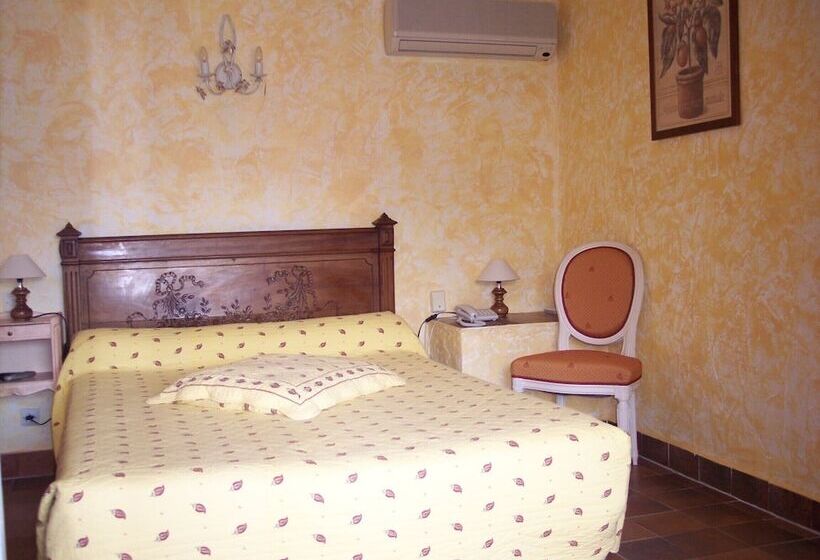 غرفة قياسية, Hôtel La Pierrerie