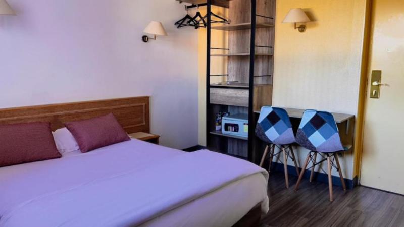 Номер Стандарт, Logis Hotel & Restaurant L Etape Bouc Bel Air   Gardanne