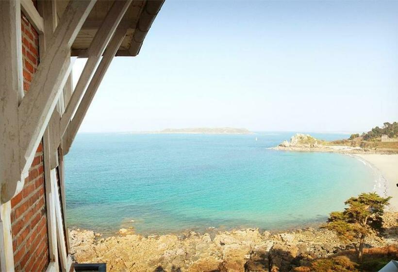 Номер Стандарт Вид на Море, Le Manoir Du Sphinx