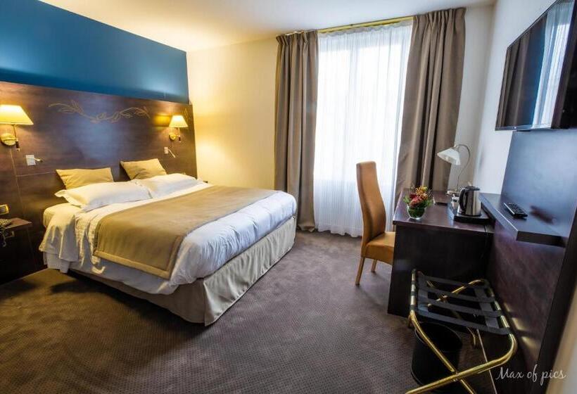 Номер Deluxe, élysée Hôtel