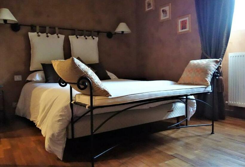 Номер Стандарт, Restaurant Chartron