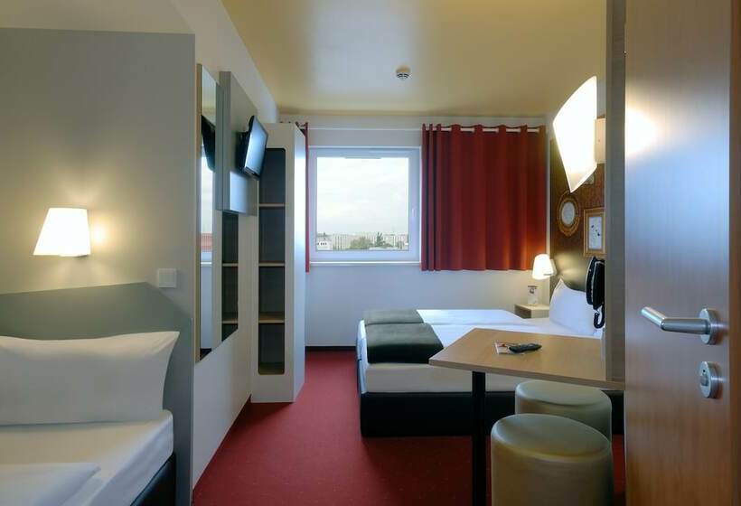 Номер Стандарт Трехместный, B&b Hotel Bonn West