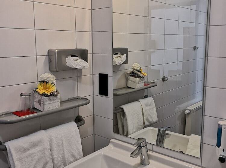 スタンダードルーム, Haus Vom Guten Hirten