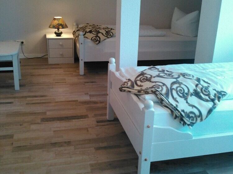 اتاق استاندارد یک نفره, Landhotel Possendorf