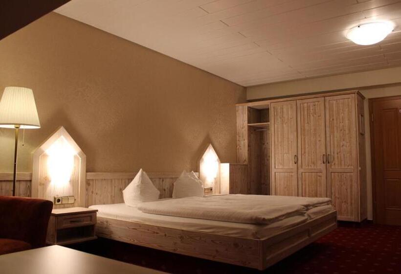 سوئیت 2 خوابه, Central