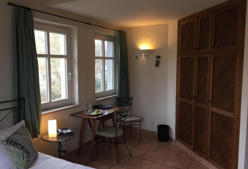 Номер Комфорт, Seehotel Theodors