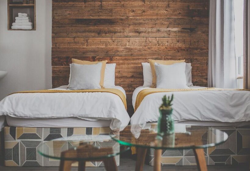 Трехместный Номер Стандарт Совместная Ванная, Antique House B&b