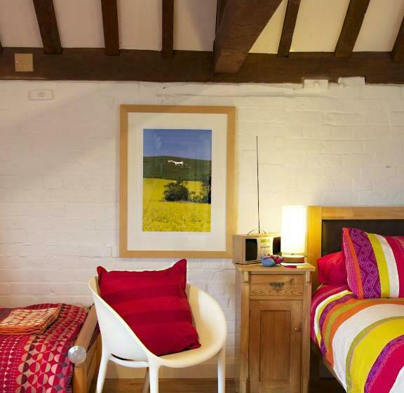 اتاق لوکس با تخت بزرگ, B&b At The Old Mill