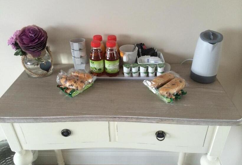 スタンダードトリプルルーム, Accommodation Bristol Airport