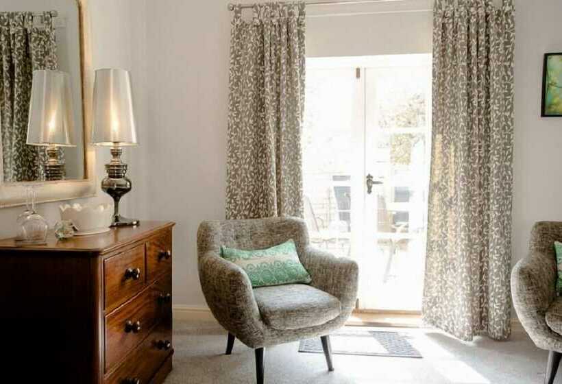 اتاق استاندارد با تراس, St Johns House Lichfield