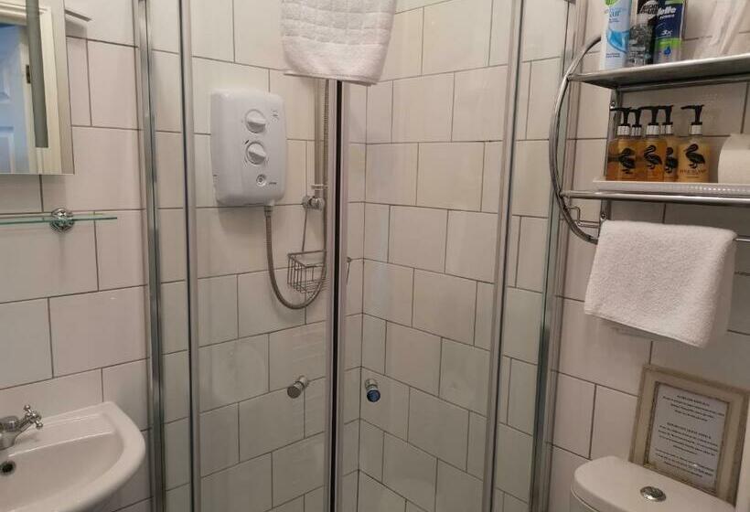 اتاق لوکس با تخت بزرگ, Glenberis