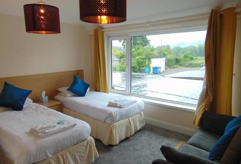 스탠다드 트리플 룸, Callander Hostel