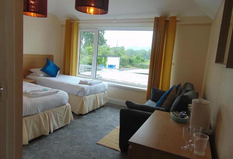 스탠다드 트리플 룸, Callander Hostel
