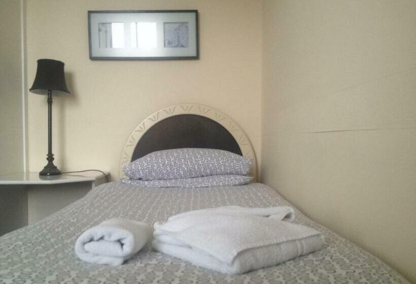 חדר אקונומי יחיד, Welbeck Hotel   Close To Beach, Train Station & Southend Airport