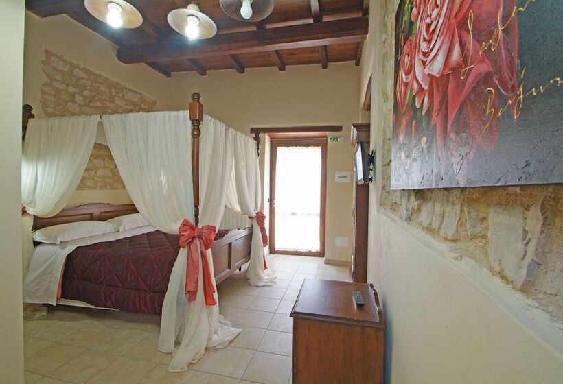 Номер Стандарт Трехместный, Palazzo Del Papa Agriturismo