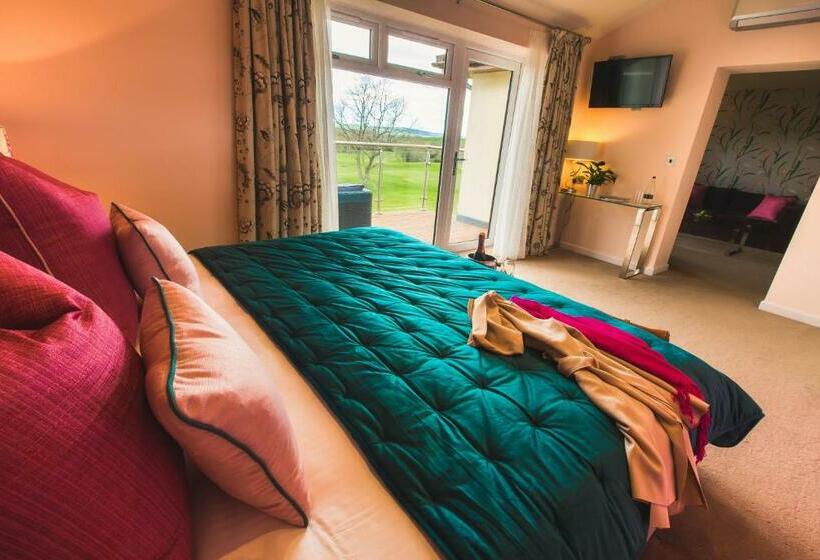 Люкс Повышенной Комфортности, Lanhydrock Hotel & Golf Club