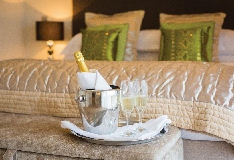 Люкс Повышенной Комфортности, Lanhydrock Hotel & Golf Club