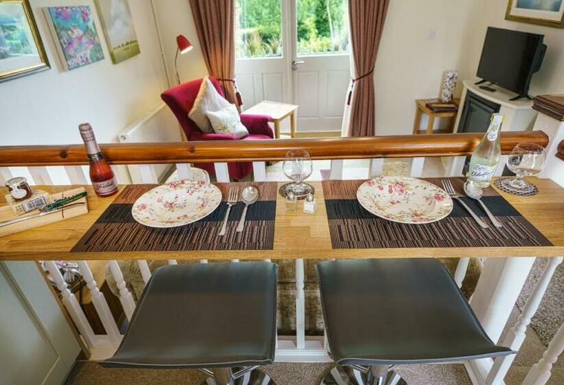 Люкс Кровать Кинг, Penbontbren Luxury Bed And Breakfast