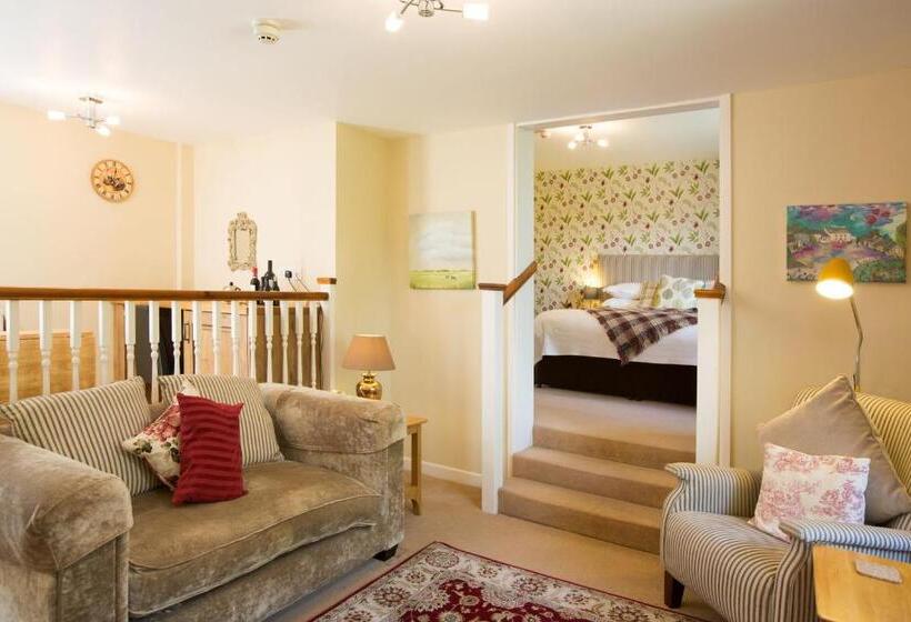 Люкс Кровать Кинг, Penbontbren Luxury Bed And Breakfast