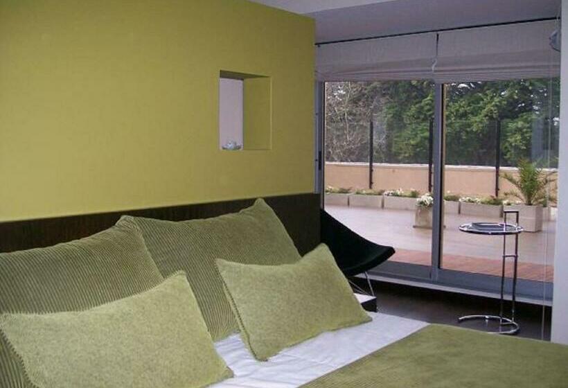 Полулюкс, 646 Hotel Balcarce