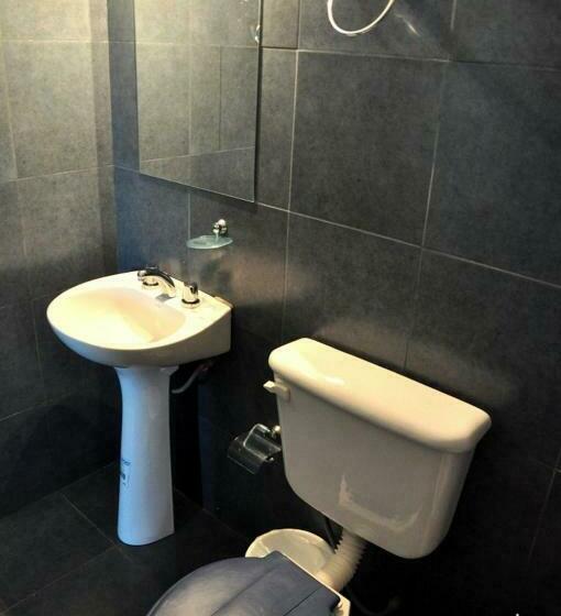 اتاق خانوادگی, Hostal Benjamin