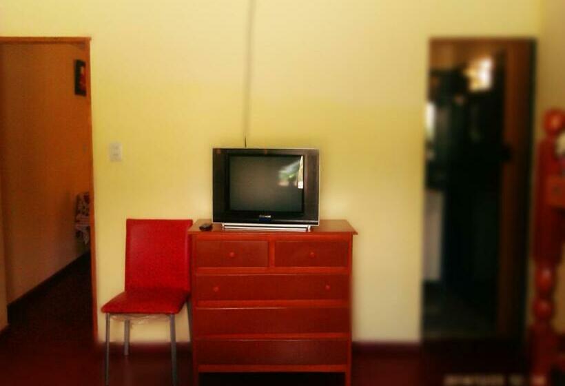 اتاق خانوادگی, Hostal Benjamin