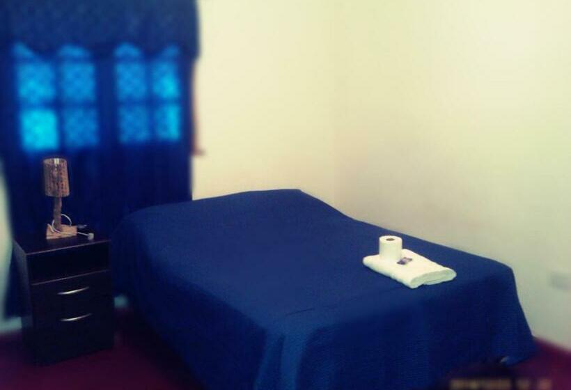 Семейный Номер, Hostal Benjamin